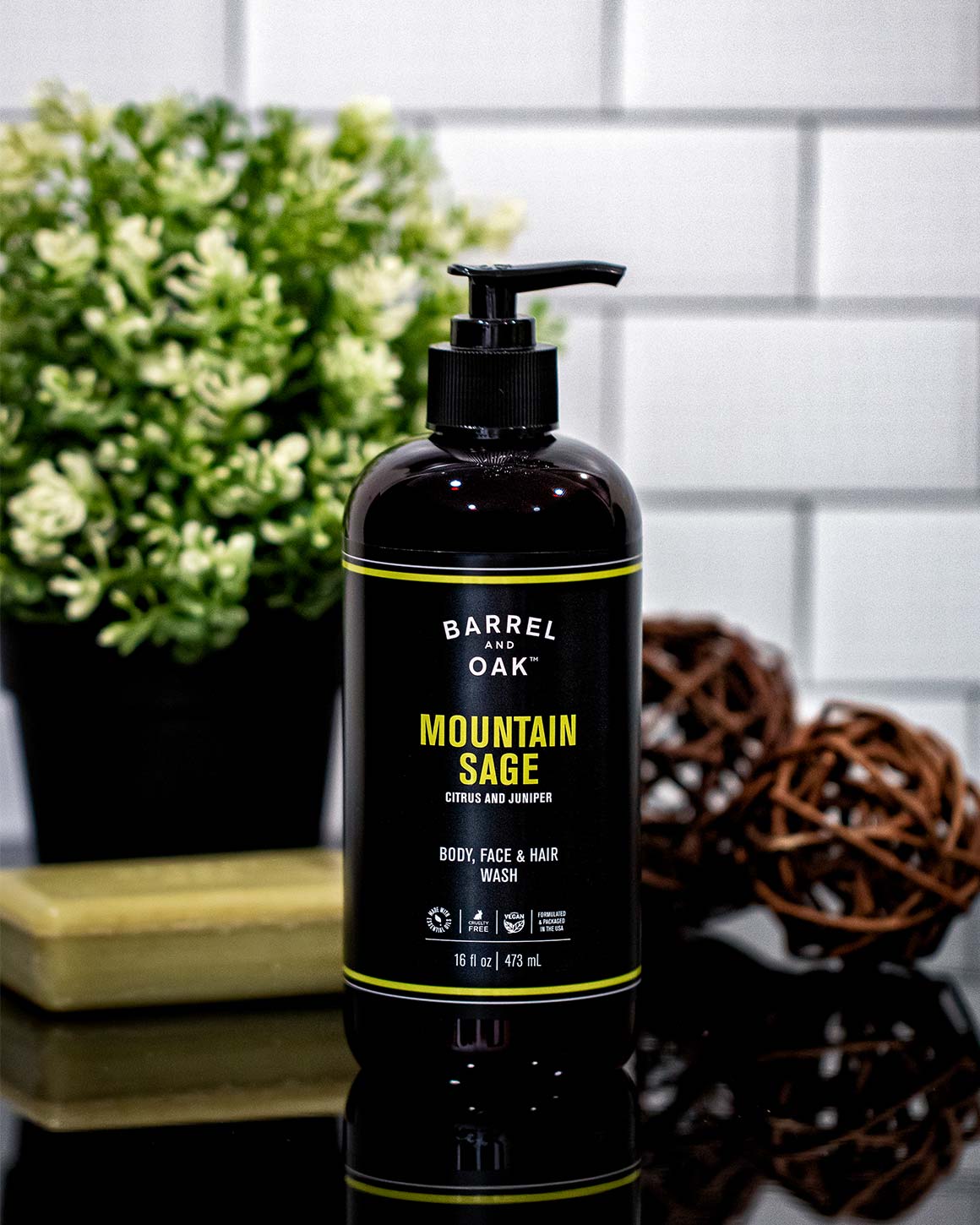 Barrel &amp; Oak - Jabón todo en uno para cabello, rostro y cuerpo Mountain Sage