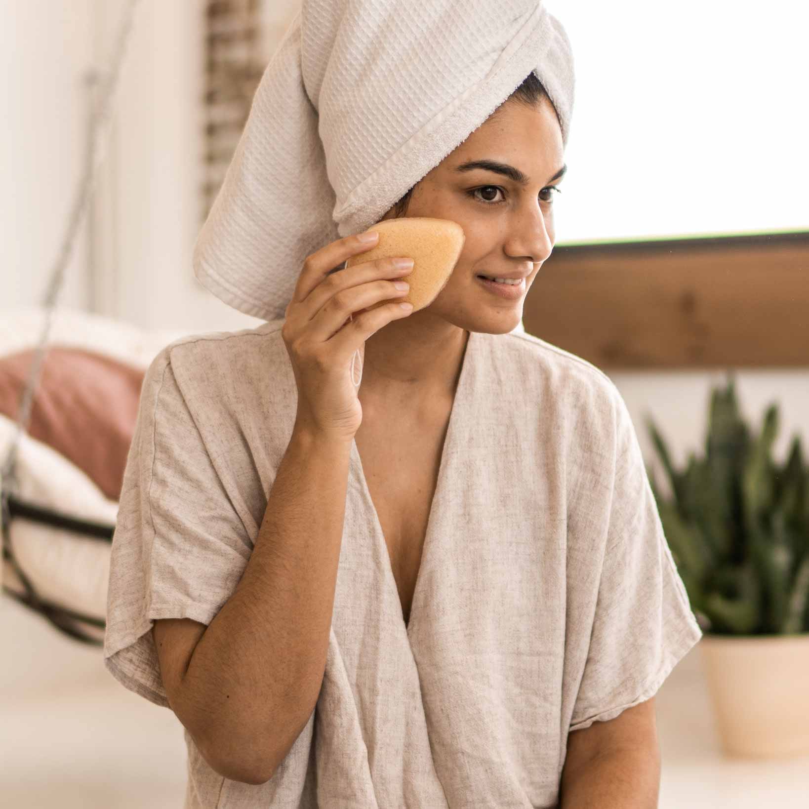 BKIND - Brightening Konjac Facial Sponge - Turmeric